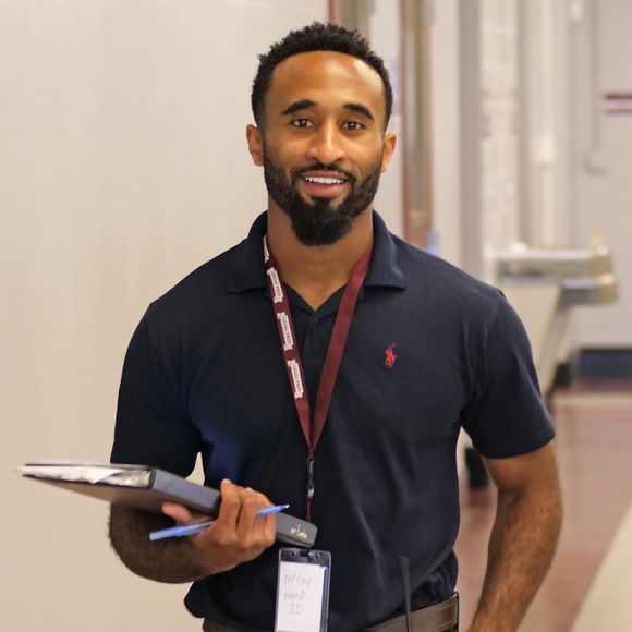 Meet your Posher, Clintn' - Picture 1 of 1